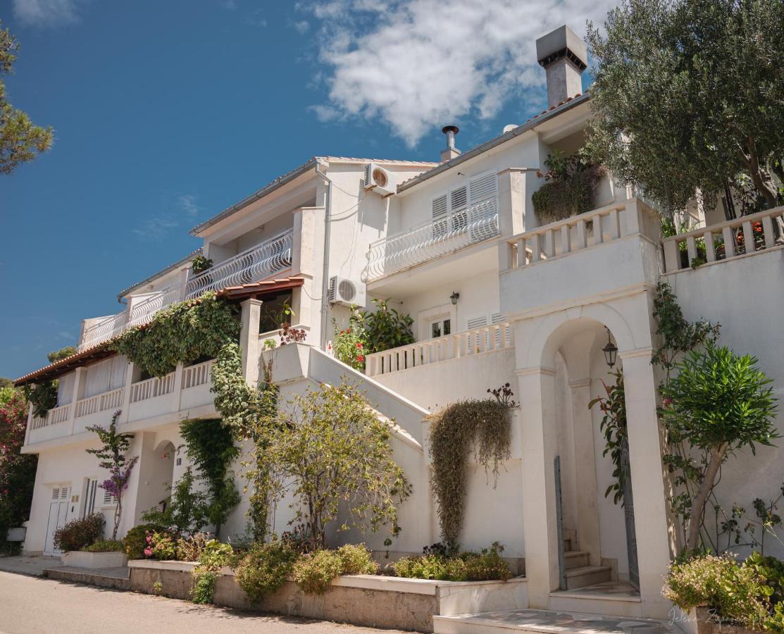 Apartments Lastovo Silic エクステリア 写真
