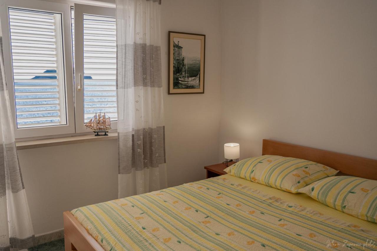 Apartments Lastovo Silic エクステリア 写真